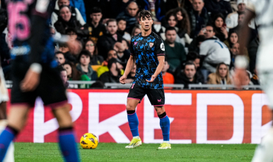 Óliver Torres contra el Real Madrid