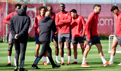 El Sevilla FC se ejercitó este martes en la ciudad deportiva