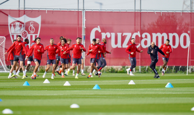 Entrenamiento del Sevilla FC en la ciudad deportiva