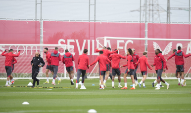 Entrenamiento del Sevilla FC en la ciudad deportiva