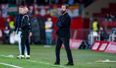 Quique Sánchez Flores en el Power Horse Stadium