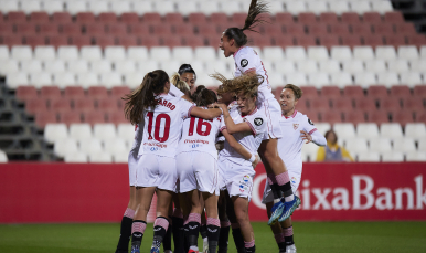 Celebración de gol del Femenino ante el Betis