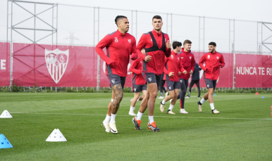 Entrenamiento del Sevilla FC en la ciudad deportiva