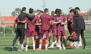 Entrenamiento del Sevilla Atlético en la ciudad deportiva