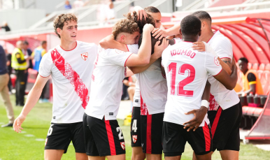 Celebración de gol del Sevilla Atlético