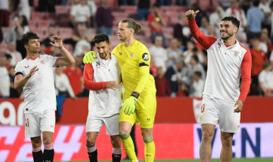 Los sevillistas celebran la victoria ante el Mallorca