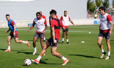 Entrenamiento del Sevilla FC en la ciudad deportiva