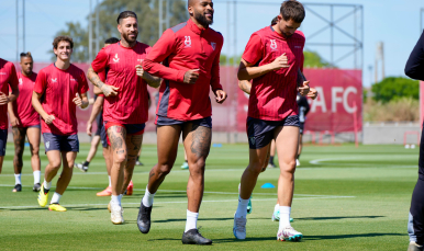 Entrenamiento del Sevilla FC en la ciudad deportiva