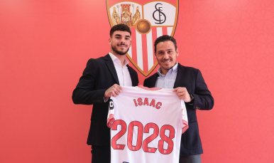 Isaac Romero, sevillista hasta 2028