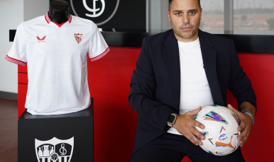 David Losada atiende a los medios oficiales tras su nombramiento