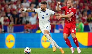 Gudelj con la selección de Serbia