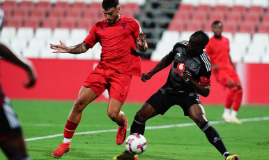 Imagen de Isaac ante el Orlando Pirates