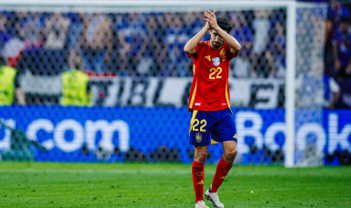 Imagen de Jesús Navas ovacionado en el Alianz Arena