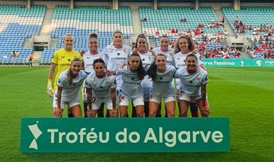 Once inicial del Femenino en la primera mitad ante el SL Benfica