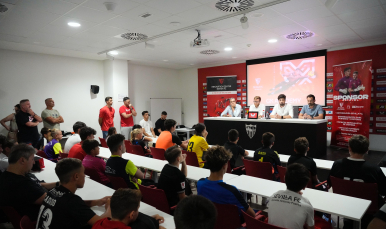 Presentación de la GK Academy del Sevilla FC