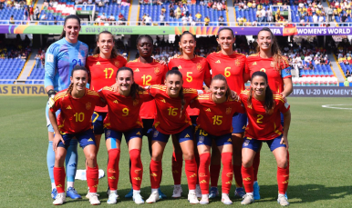 Lucía Corrales, titular en el primer partido del Mundial sub-20