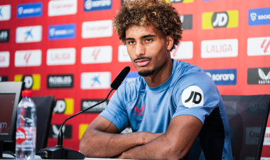 Loïc Badé, en rueda de prensa