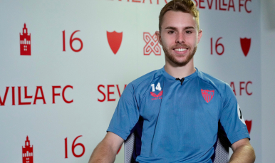 Imagen de Peque, jugador del Sevilla FC