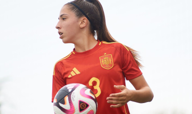 Julia Torres, en una imagen con la selección