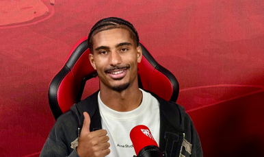 Loïc Badé, en el canal oficial de Twitch del Sevilla FC