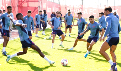 Entrenamiento del Sevilla FC en la ciudad deportiva