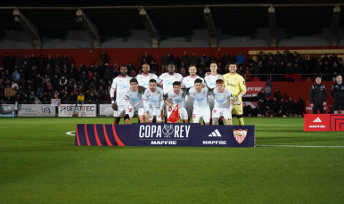 Once inicial ante el Olot