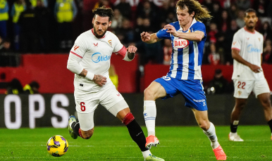 Imagen de Gudelj ante el RCD Espanyol