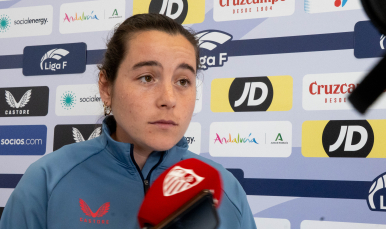 Iris Arnaiz atiende a los medios en la previa del duelo ante el Madrid CFF