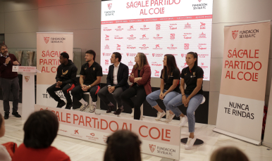 Sácale Partido al Cole en el estadio.