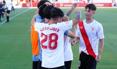 El Sevilla Atlético celebra el último tanto de la temporada ante el Alcorcón