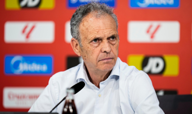 Imagen de Joaquín Caparrós en la rueda de prensa previa al Villarreal CF