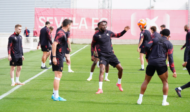 Entrenamiento del Sevilla FC en la ciudad deportiva