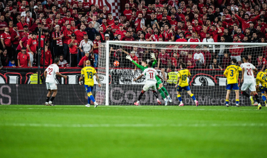 El Sevilla FC marca ante la UD Las Palmas