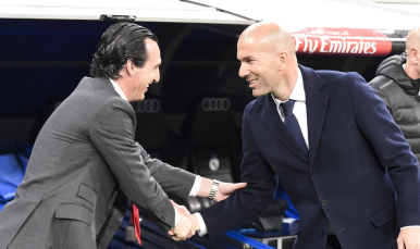 Saludo entre Unai Emery y Zidane en el Real Madrid-Sevilla FC