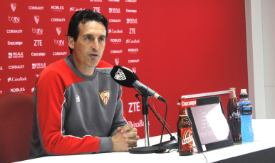 Unai Emery en sala de prensa