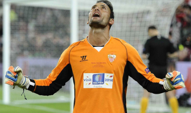 Beto en la final de la UEFA Europa League de Turín