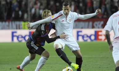 Krychowiak en el Sevilla FC-Basilea