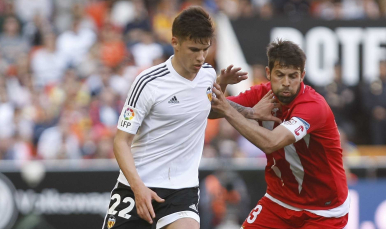 Coke durante el Valencia-Sevilla de la jornada 32 de Liga