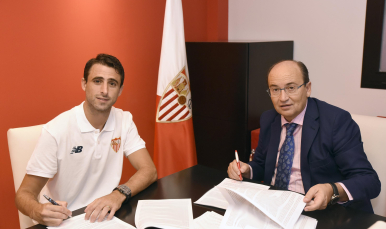 Firma de renovación de Nico Pareja