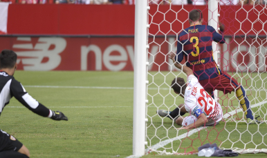 Coke ante Piqué