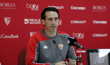 El técnico, en sala de prensa en la previa del Real Sociedad-Sevilla FC