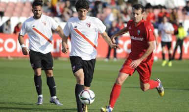 Carlos Fernández en el partido ante el Marbella