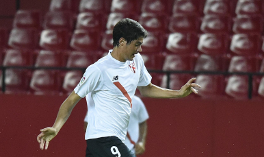 Carlos Fernández en el Sánchez Pizjuán 
