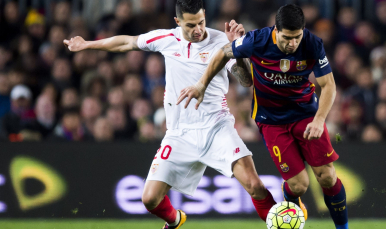 Vitolo en el FC Barcelona-Sevilla FC