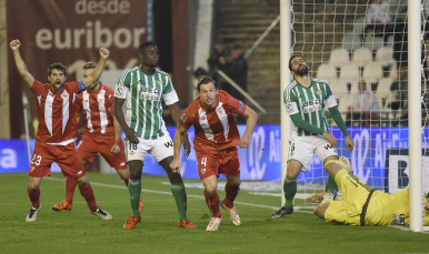 Celebración gol de Krychowiak en Betis-Sevilla FC