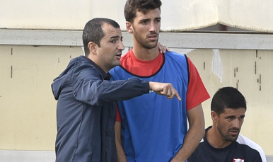 Diego Martínez junto a Barnils