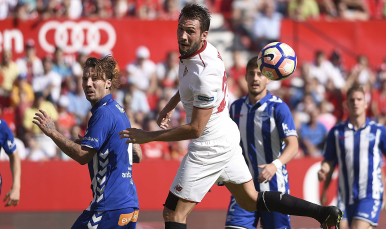 Franco Vázquez en el partido ante Alavés 