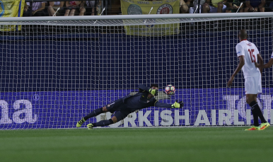 Sergio Rico en el Villarreal CF-Sevilla FC