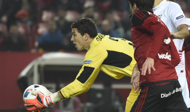 David Soria en el Sevilla FC-CD Mirandés