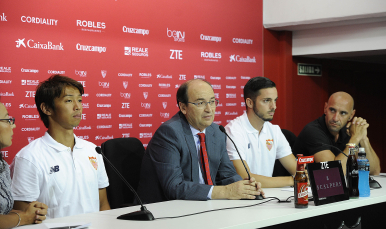 Imagen de la presentación de Sarabia y Kiyotake
